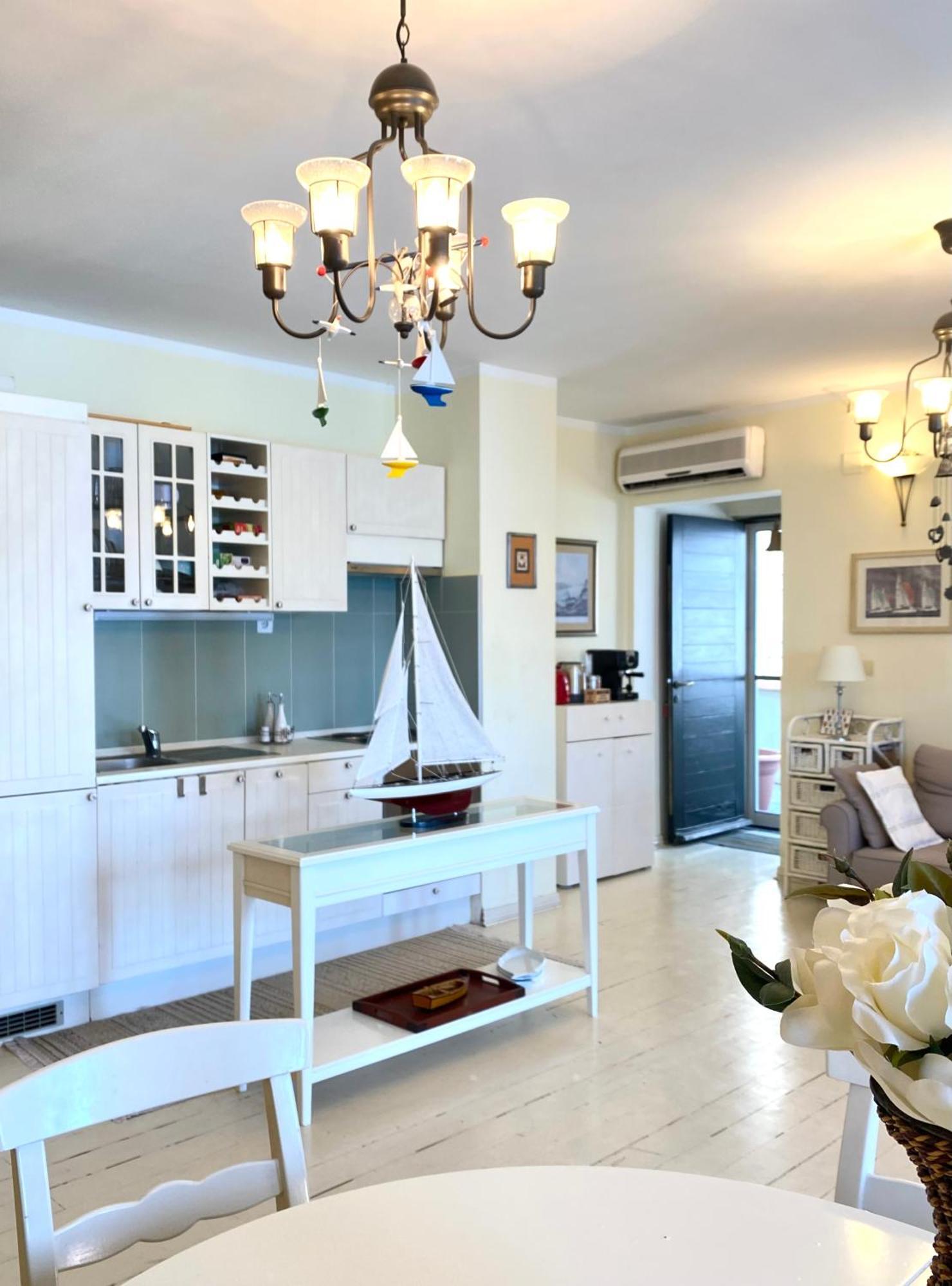 Apartment Tri Kiparisa Tivat Eksteriør billede